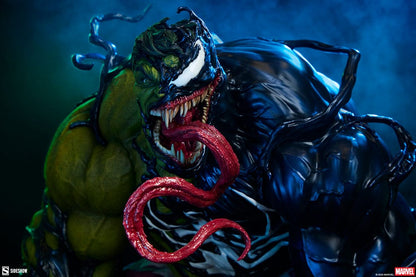Marvel: Venomized Hulk: Premium Format Statue - Sideshow Collectibles Statues