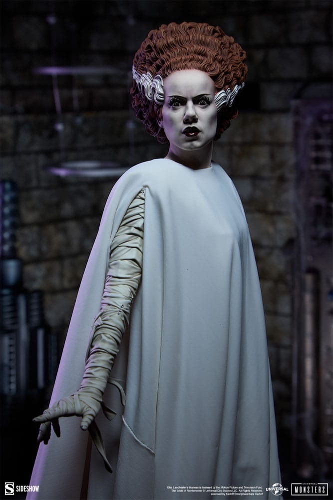 Bride of Frankenstein Premium Format Mixed Media Statue The Bride of Frankenstein (Fabric Costume) 55 cm - Sideshow Collectibles Statues