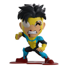 Invincible Vinyl Figure Radio Battletorn Invincible 11 cm - Youtooz Statues